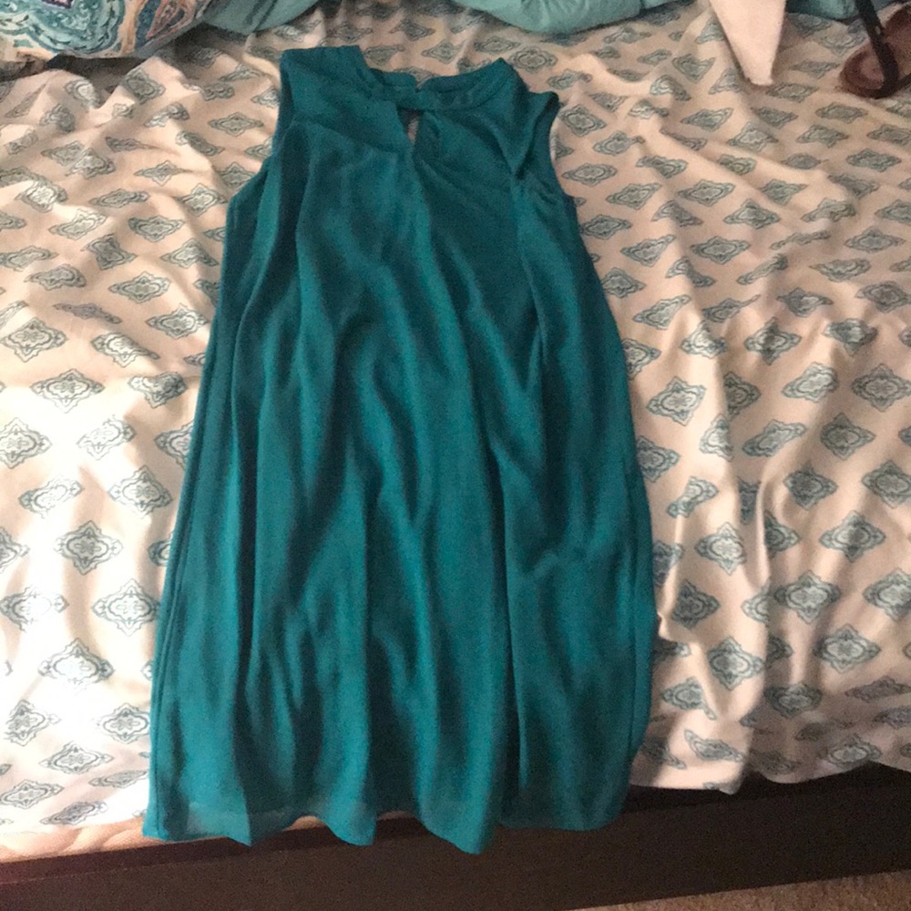 Sleeveless, party dress with neck detail